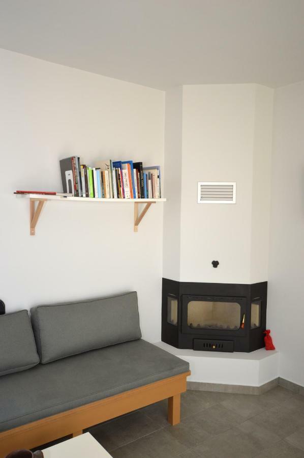 Ferienwohnung Aegina Bed & Culture Exterior foto